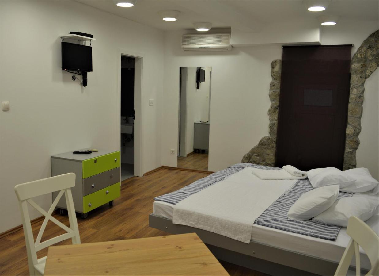 Vicencin Place Downtown Studio Apartments Sibenik Ngoại thất bức ảnh