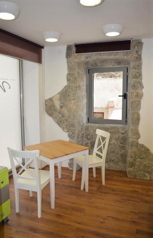 Vicencin Place Downtown Studio Apartments Sibenik Ngoại thất bức ảnh